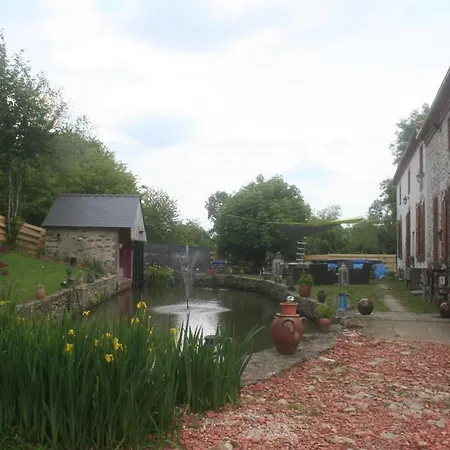 Chambres D'hotes Le Moulin De Gontard Bed & Breakfast Jallais