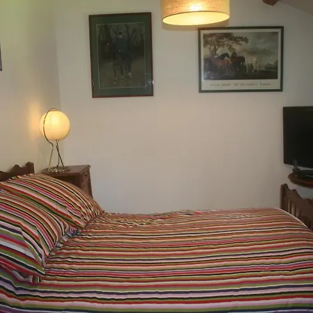Chambres D'hotes Le Moulin De Gontard Bed & Breakfast 3*