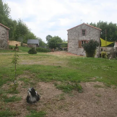 Chambres D'hotes Le Moulin De Gontard Bed & Breakfast Jallais