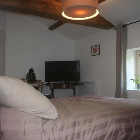 Chambres D'hotes Le Moulin De Gontard Bed & Breakfast 3*